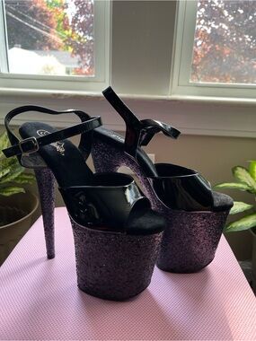 Pleaser Flamingo-809GP Black Glitter Platform Sandals - 8 Inch Heel